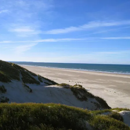 By The Sea And Golf Course *